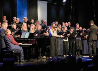 Scalateatern: länge leve Estland 105!