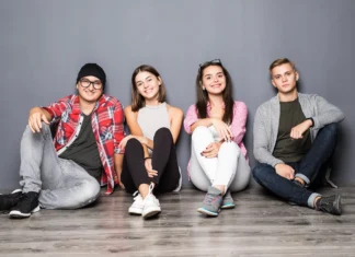 Noortelt (keele)andmeid kogumas